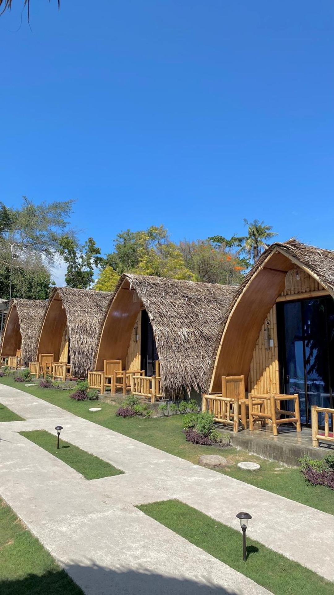 East Holiday Resort Moalboal Exterior photo